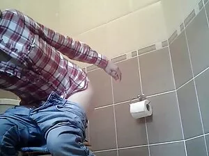 - Remaja Perempuan b ...