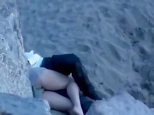 Si pirang seksi itu  ...